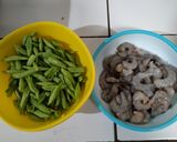 Foto langkah ke 1 dari resep Tumis buncis udang.