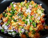 Foto del paso 1 de la receta: HABICHUELA LARGA en Tortilla, al🍅🧅🧄🌶️Hogao...!