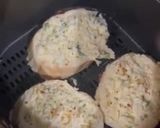 A picture of step 3 of Garlic Bread Supreme.