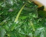 Foto langkah ke 4 dari resep Sayur Bening Daun Kelor.