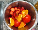 Foto del paso 1 de la receta: Gazpacho de fresa y Naranja