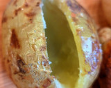 Foto del paso 3 de la receta: Patatas crujientes rellenas con puré de puerro y bacon en airfryer