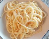 Foto del passaggio 4 della ricetta Spaghetti limone e zenzero