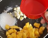 A picture of step 1 of Mango fruiti homemade.