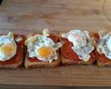 Foto del paso 2 de la receta: Tostadas Nido de codorniz
