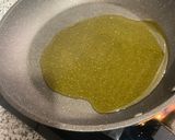 Foto del paso 1 de la receta Masa de croquetas de pollo de la abuela Carmela