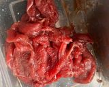 Foto langkah ke 1 dari resep Beef Cah Kailan.