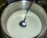 A picture of step 4 of Granada-Style Ajoblanco.