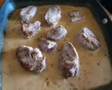 A picture of step 3 of Sig's Fillet of pork with creamed cheese and onion sauce.