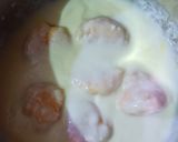 A picture of step 5 of Dahi Vada.