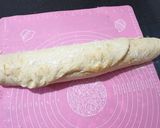 Foto langkah ke 3 dari resep Homemade Cinnamon Rolls.