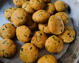 A picture of step 2 of Methi Paratha.