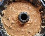 Banános kuglof csokicseppel recept fázis 4 fotója