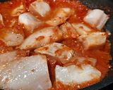 Foto del paso 5 de la receta Merluza fácil con tomate