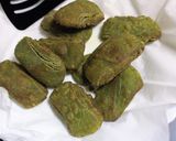 A picture of step 8 of Savoury Spinach Khaja.