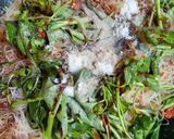 Foto langkah ke 4 dari resep Bihun Kangkung Pedas.