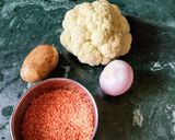 A picture of step 1 of Masoor Dal Gobhi Masala.