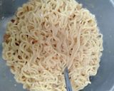 Foto langkah ke 3 dari resep Sosis Rambutan Indomie.