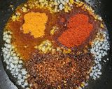 Foto del paso 3 de la receta: 🍢🌶️Brochetas picantes 🌶️🍢 Carne, cebolla y panceta