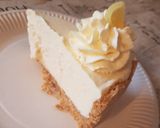 A picture of step 4 of Lemon Cheesecake.