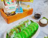 Foto langkah ke 7 dari resep Cenil Singkong Gulung.