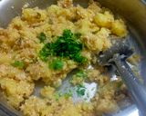 A picture of step 2 of Potato Khichdi.