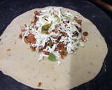 A picture of step 3 of Mixed vegetables stuff paneer paratha.