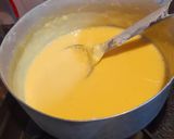 A picture of step 1 of Fruity Jelly Custard.