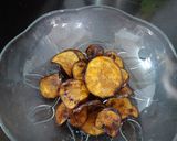 A picture of step 3 of Eggplant chips.