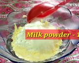 A picture of step 1 of Custard Milk Shake.