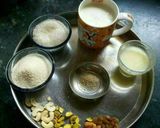 A picture of step 1 of Suji halwa.