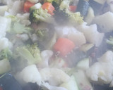 Foto del paso 2 de la receta: Verduras salteadas con jamón
