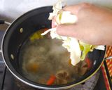 Foto langkah ke 3 dari resep Sop sederhana.
