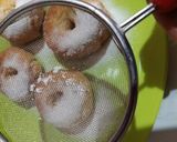 Foto langkah ke 6 dari resep Donat Tape Singkong Merah Putih.