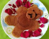 A picture of step 6 of Pancake in Teddy Shape.