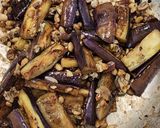 Hình bước làm 4 của món Cà tím xào tempeh (món chay)