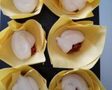 A picture of step 3 of Lasagne muffins.