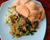 Foto langkah ke 3 dari resep Indomi goreng ala cumilidi.