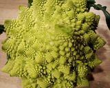 Une image de l'étape 1 de Darnes saumon et chou romanesco sauce légumes au Cook Expert.