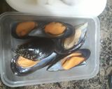 Foto del paso 1 de la receta Arroz con sepia, gambas y mejillones