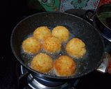 Foto langkah ke 9 dari resep Bitterballen Mozarella.