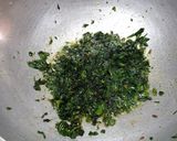 A picture of step 2 of Methi chana malai.