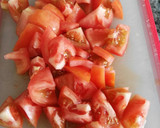 Foto del paso 2 de la receta: Muslitos de pollo con tomate y albahaca