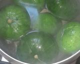 A picture of step 1 of Stuffed Zucchini.