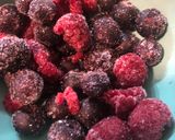 Foto del paso 3 de la receta: Bizcocho de avena y chocolate con frutos rojos