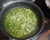 Foto del paso 3 de la receta: Merluza en salsa verde con coquinas y papas cocidas