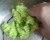 A picture of step 4 of Pista Rasmalai.