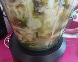 Foto del paso 3 de la receta: Crema de brócoli con palitos de pan