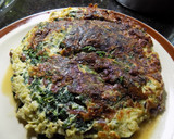 Foto del paso 6 de la receta: Tortilla de espinacas y cebolla morada