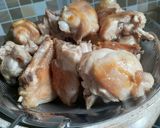 Foto langkah ke 1 dari resep Ayam Kecap Wortel simple.
